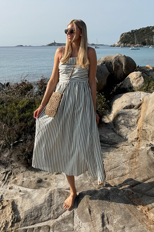 bodenlanges-traegerkleid-weiss-braun-gestreift_kleiber-werksverkauf-italienische-mode