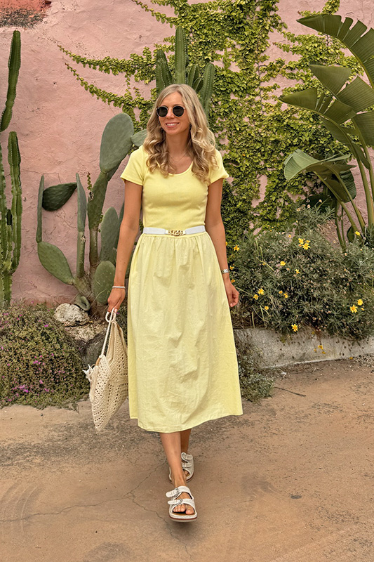 gelbes-sommerkleid-knielang_kleiber-werksverkauf-italienische-mode