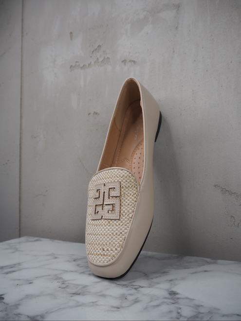 italienische mode kleiber werksverkauf Beige Loafer mit gewebten Details