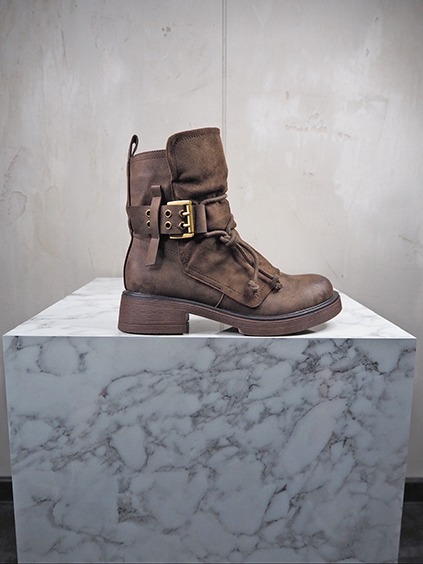 italienische mode kleiber werksverkauf Brauner Damenstiefel mit Schnalle und Fransen