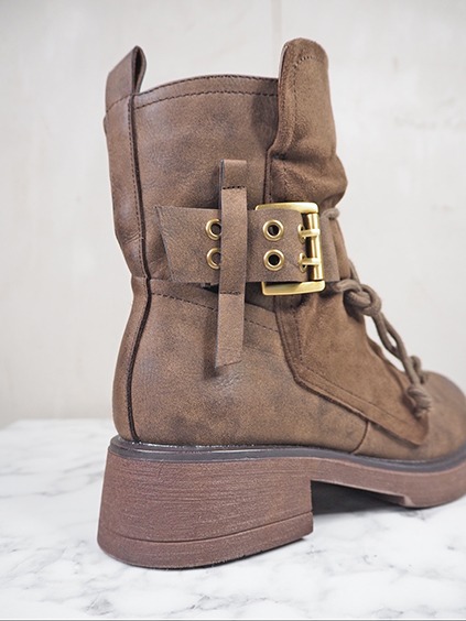 italienische mode kleiber werksverkauf Braune Schnürstiefel mit Schnalle und Blockabsatz