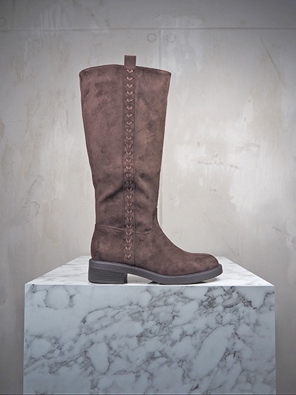 italienische mode kleiber werksverkauf Brauner Damenstiefel aus Wildleder mit Ziernaht