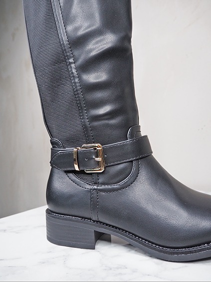 italienische mode kleiber werksverkauf Schwarzer Damenstiefel mit Schnalle und elastischem Einsatz