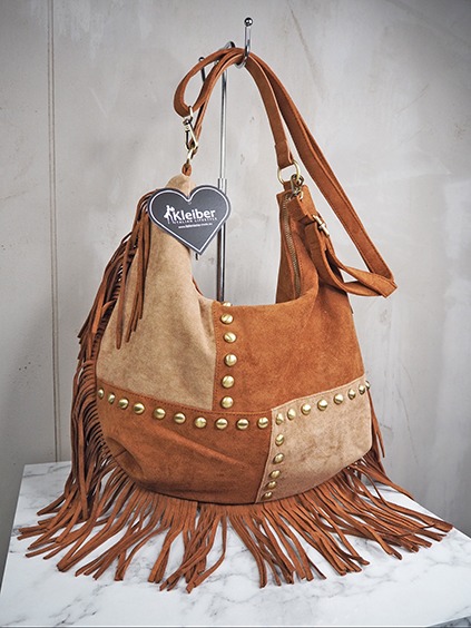 italienische mode kleiber werksverkauf Braune Wildledertasche mit Nieten und Fransen, Marke Kleiber